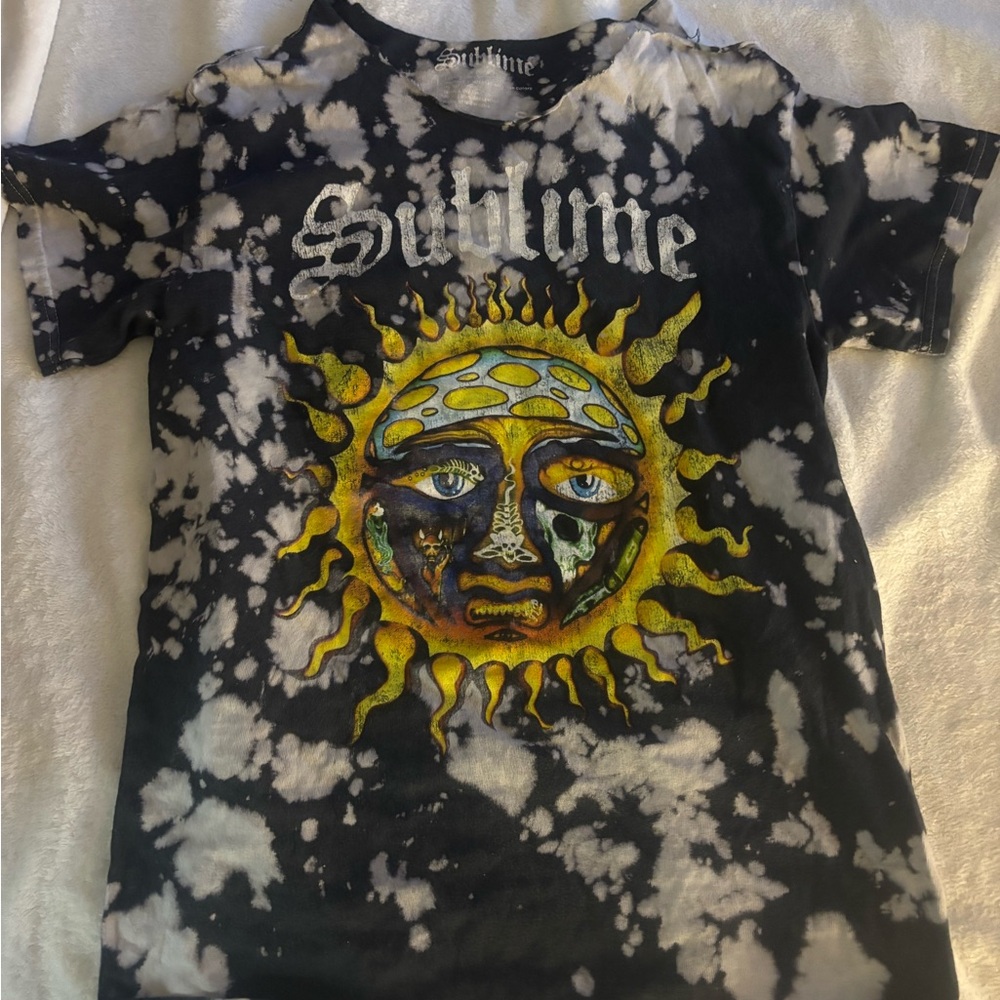 Sublime Women's Tie-Dye Sun Graphic Tee - Black and Yellow